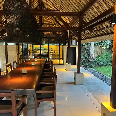 Villa Pantulan Bali Pagetan Exterior photo